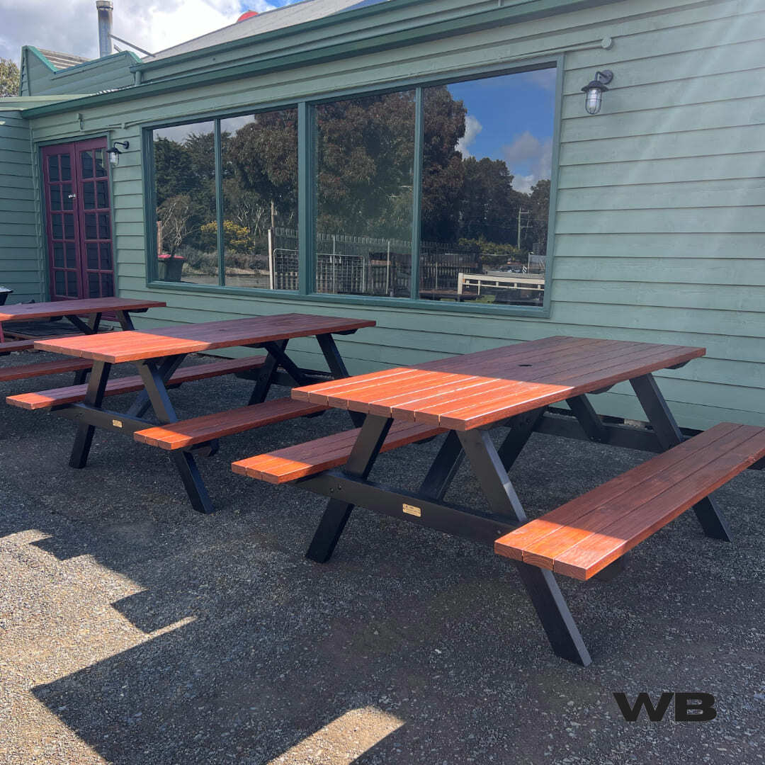 1.5m garden picnic table