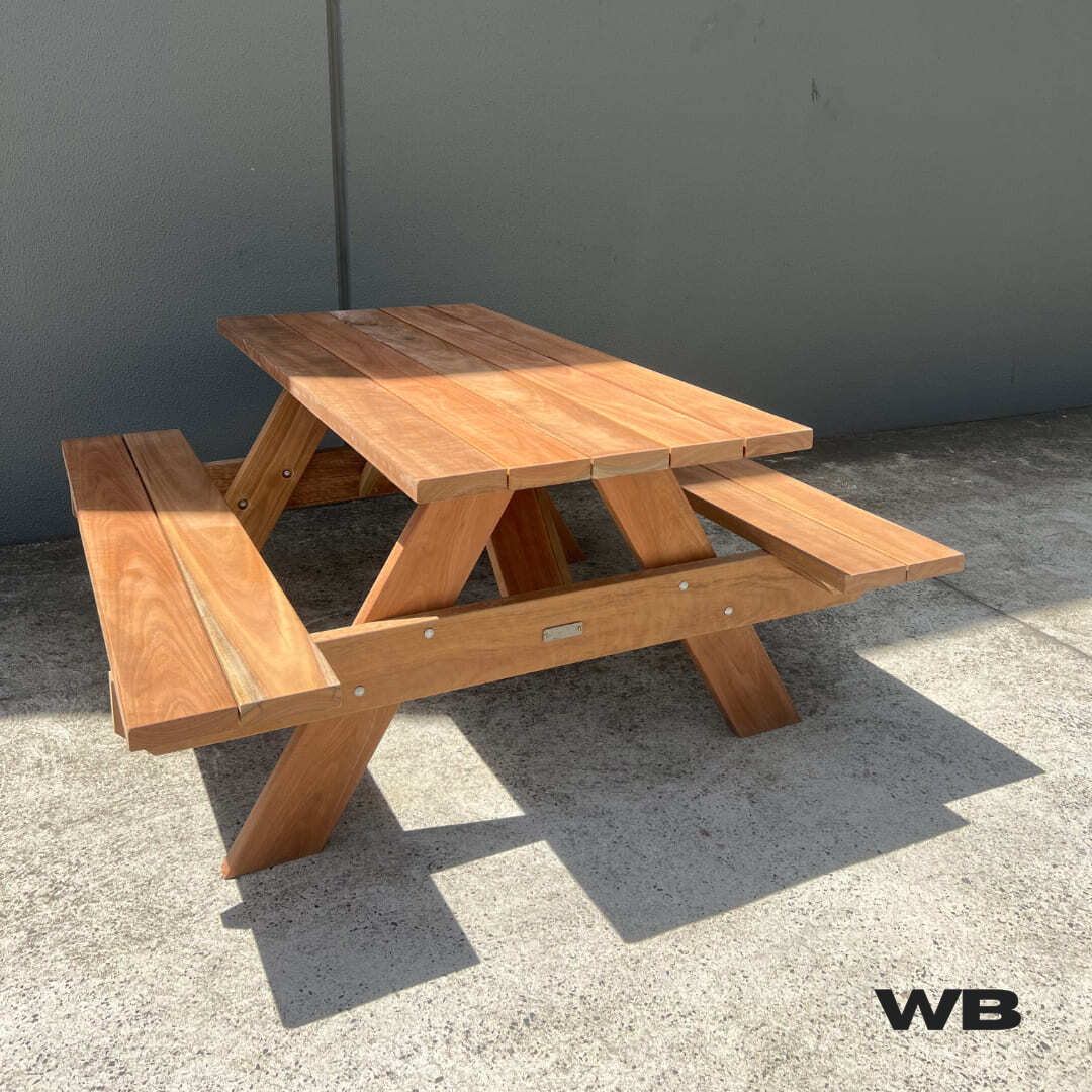 1.8m spotted gum hardwood picnic table raw