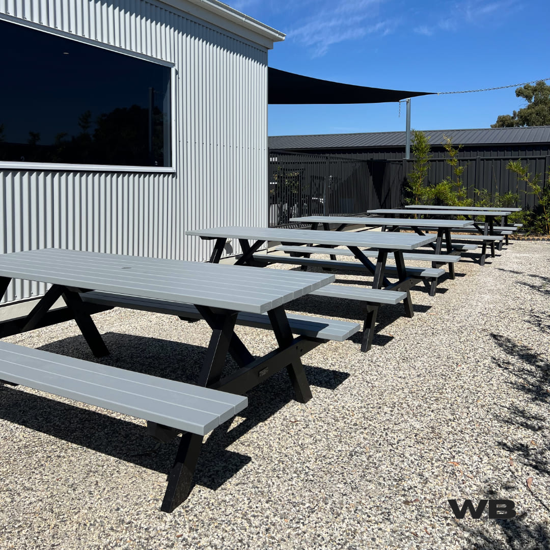 2.1m custom picnic table
