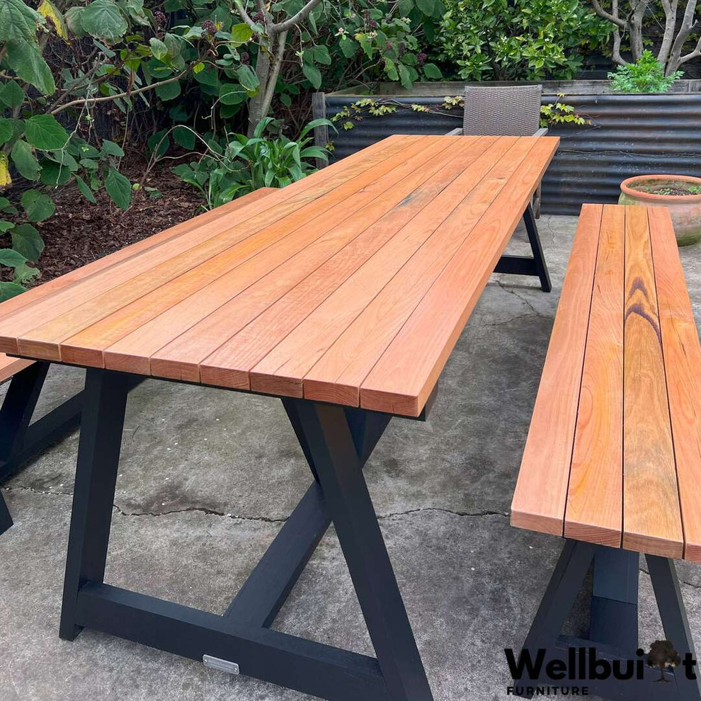 Solid Hardwood Outdoor Table Set – Wellbuilt Table